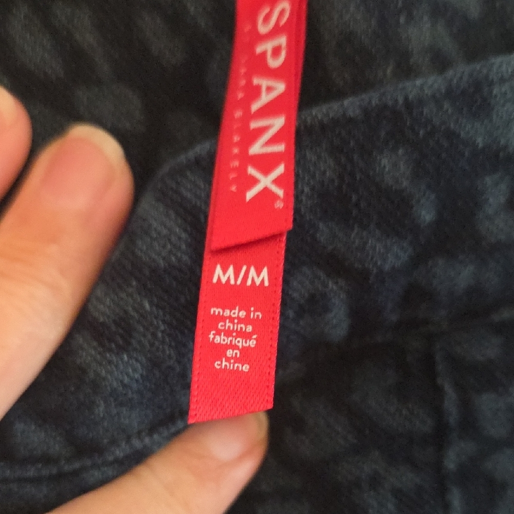 SPANX Navy Animal-Print Leggings Size Med EUC - Picture 3 of 8